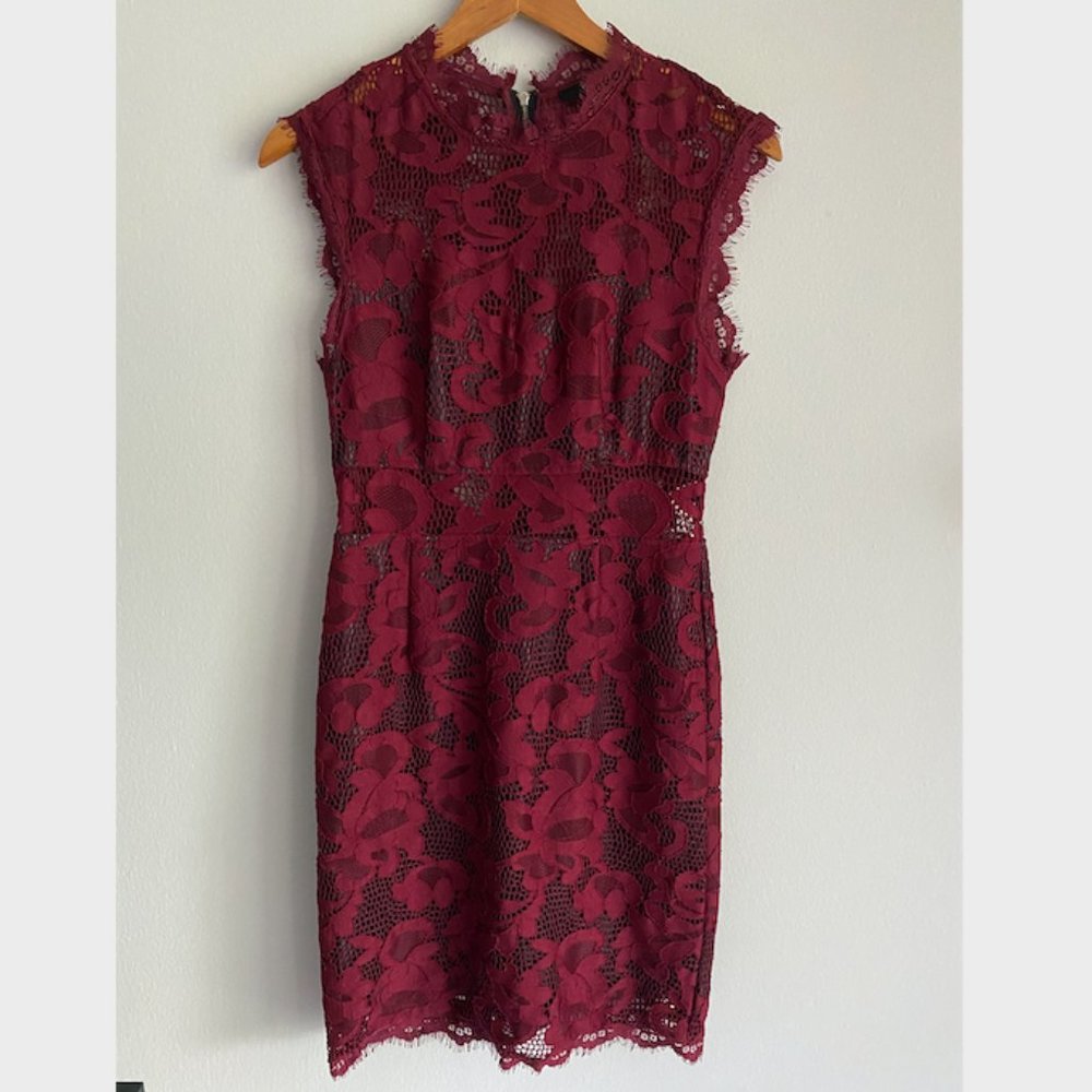 Forever 21 Lace Cutout Dress